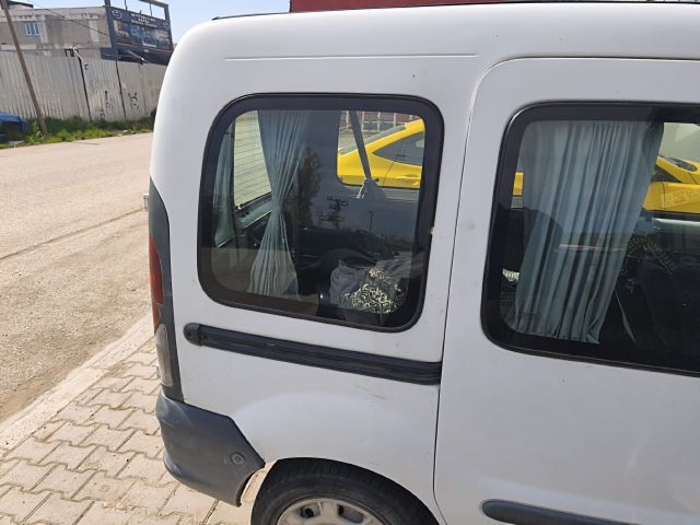renault kango kesme sag arka çamurluk