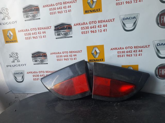 RENAULT MEGANE 1 İÇİ SİYAH SAG SOL ARKA STOP LAMBASI