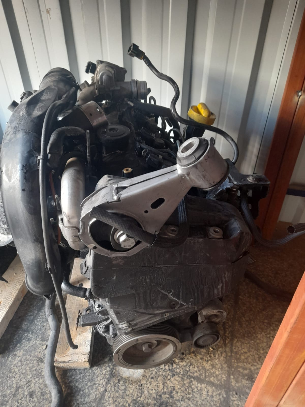 RENAULT MEGANE 2 KOMPLE MOTOR RENAULT MEGANE 2 ÇİKMA MOTOR KOMPLE