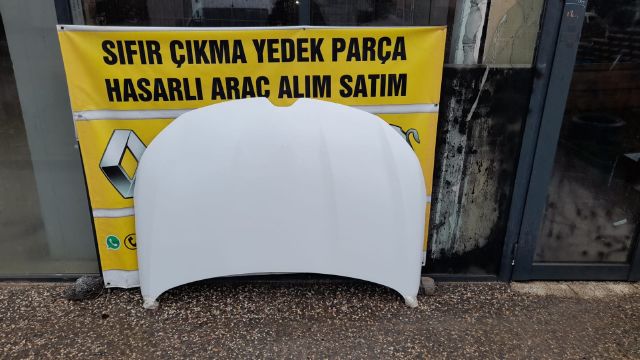 RENAULT MEGANE 4 HATASIZ BEYAZ ÖN KAPUT RENAULT MEGANE ÇİKMA PARÇACI